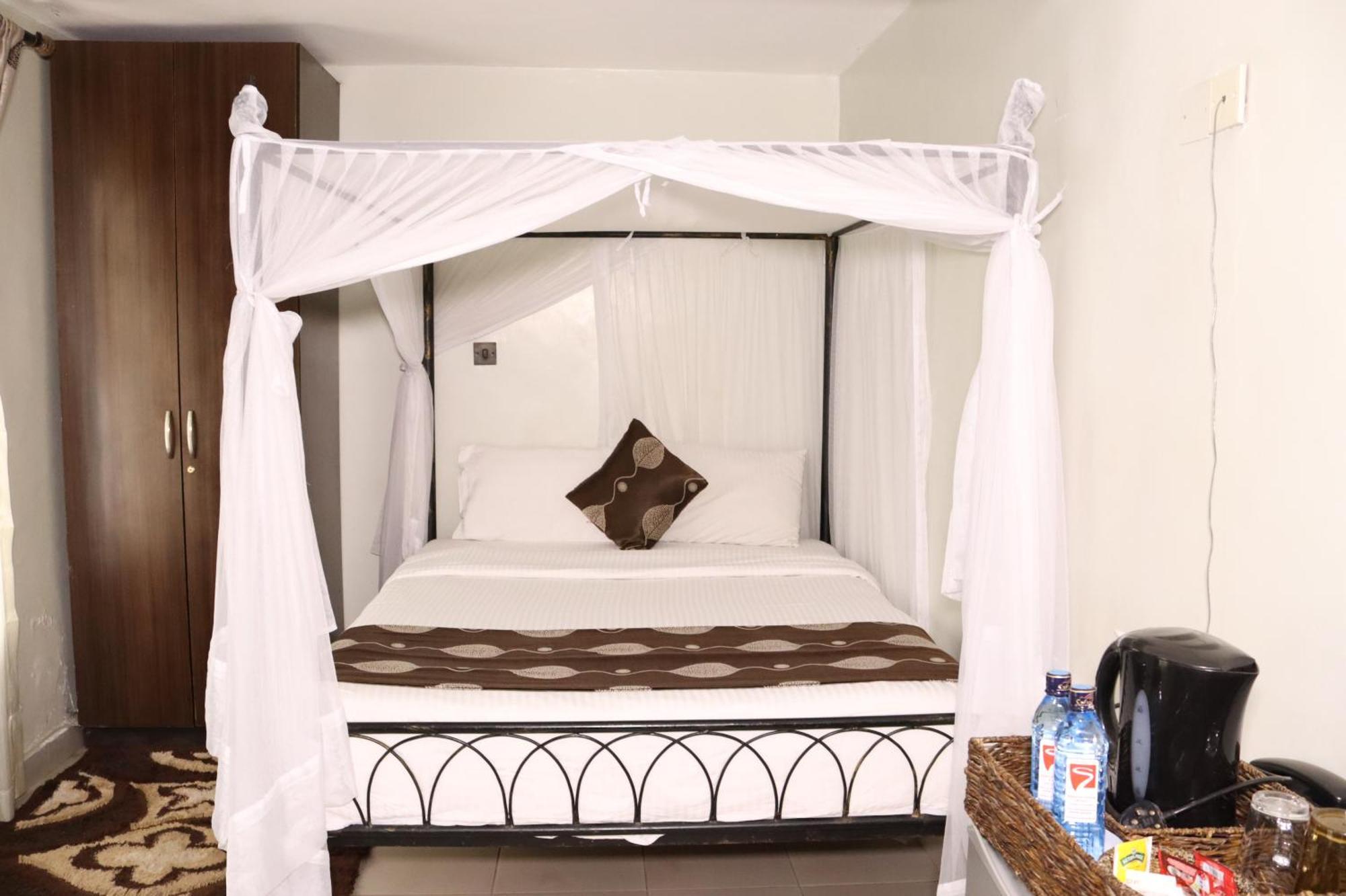 Hadassah Hotel Ναϊρόμπι Εξωτερικό φωτογραφία