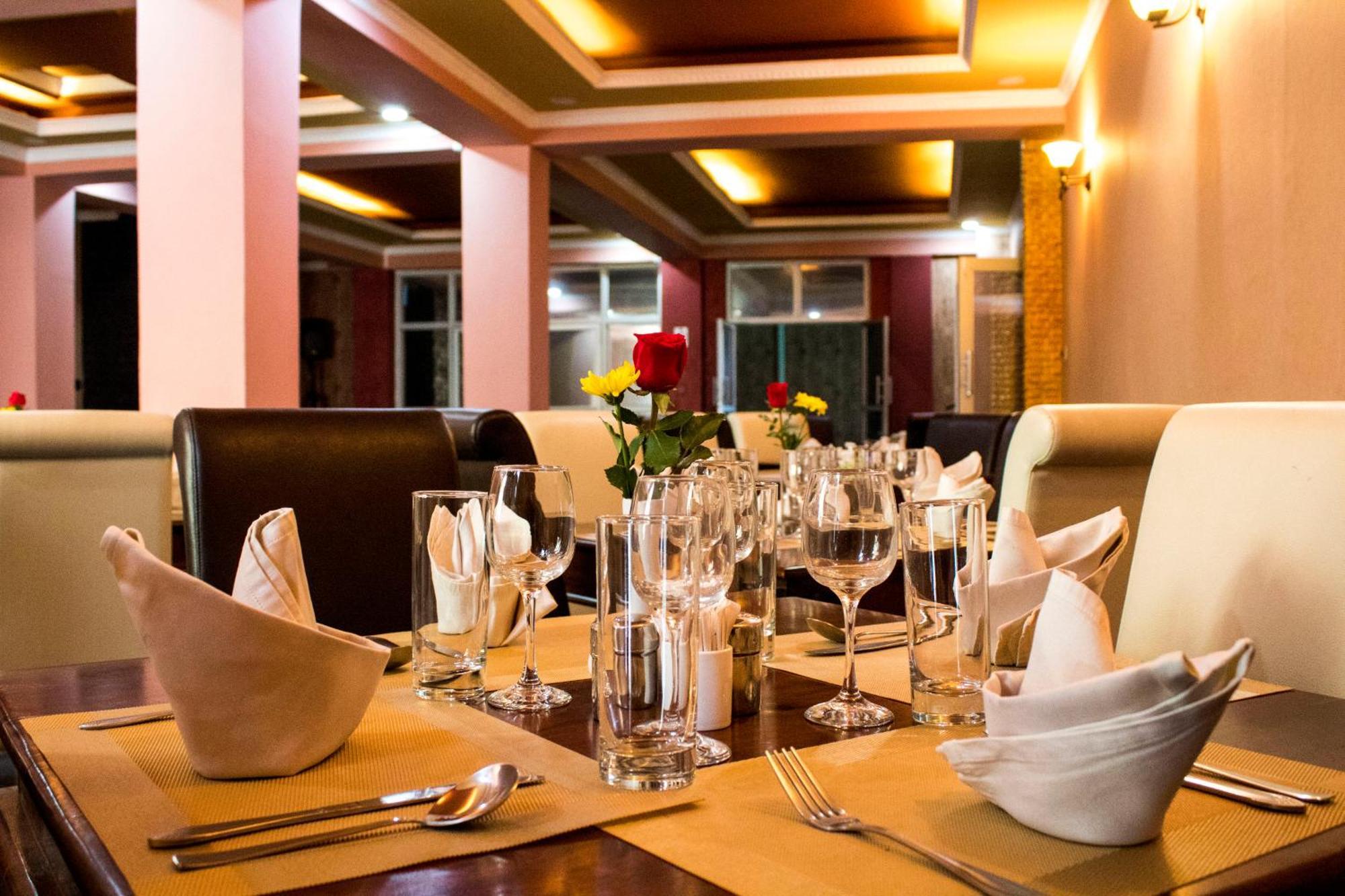 Hadassah Hotel Ναϊρόμπι Εξωτερικό φωτογραφία